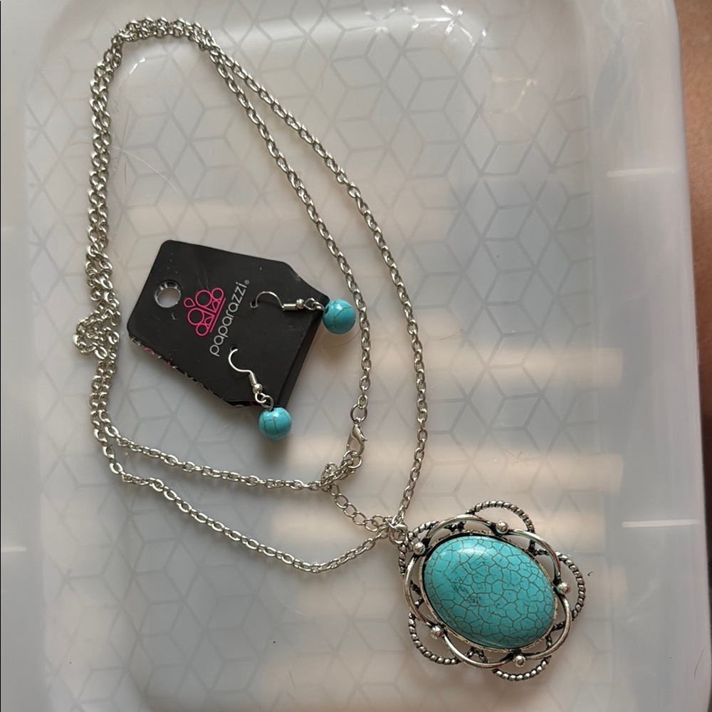Paparazzi Silver and Turquoise Necklace Set